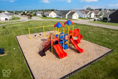 2082 Black Oak Drive, Shelbyville - 40