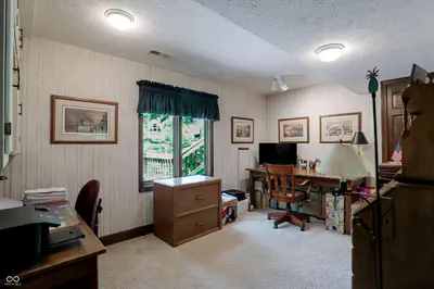 7592 Poplar Point Drive, Trafalgar - 43