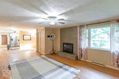 828 Brookside Lane, Plainfield - 9