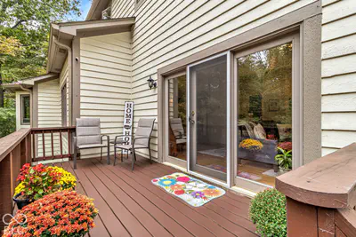1679 Walnut Trace, Greenfield - 35
