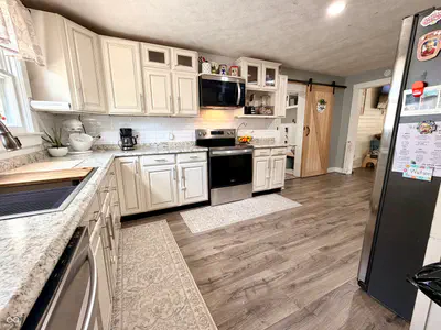 120 Washington Street, Ladoga - 6