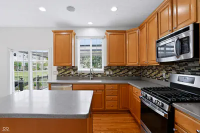 13973 Avalon East Drive, Fishers - 32