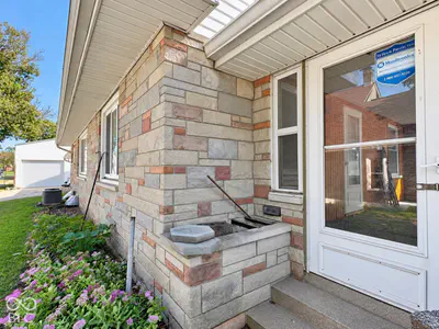 559 S Sycamore Street, Martinsville - 28