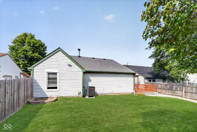 7675 Waterwood Drive, Indianapolis - 24