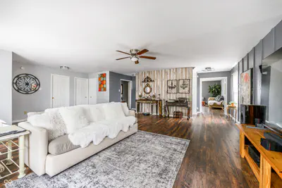 7821 Edgemanor Court, Indianapolis - 24