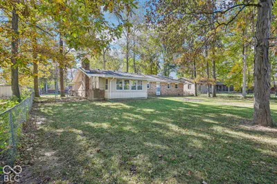 8208 W Lone Beech Drive, Muncie - 39