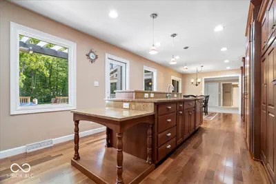 11715 Rolling Springs Drive, Carmel - 12