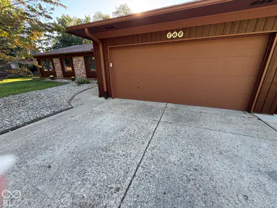 762 Leisure Lane, Greenwood - 2