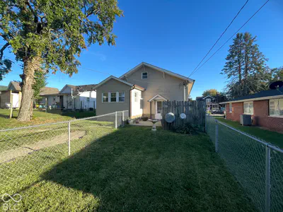 607 4th, Seymour - 5