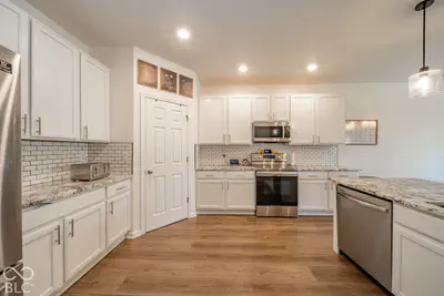 493 N Crystal Drive, Fortville - 17