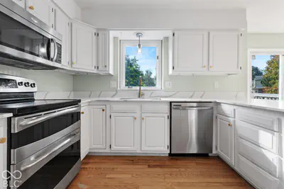 889 Bridle Circle, Carmel - 9