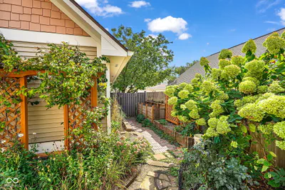 2411 Talbott Street, Indianapolis - 41