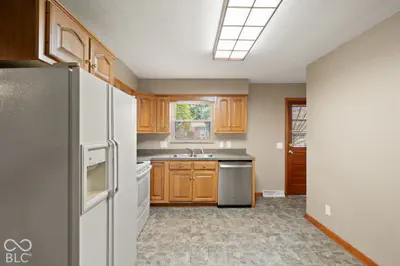 409 Wedgewood Drive, New Albany - 7
