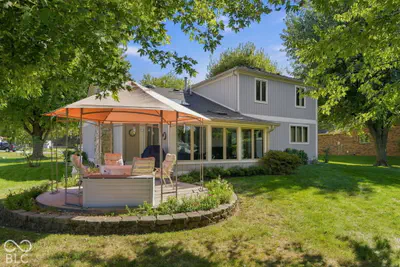 592 Echo Bend Boulevard, Greenwood - 10