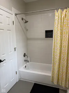 10646 Walnut Creek Drive W, Carmel - 58