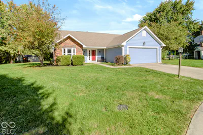 7812 Ashton Place, Fishers - 2