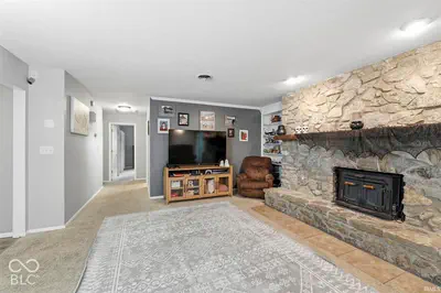 8301 Santa Barbara Drive, Muncie - 10