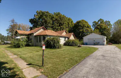 1255 N Franklin Road, Greenwood - 2