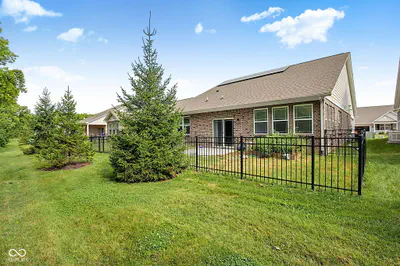 1019 Stallion Court, Indianapolis - 35