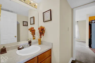7807 Fox Glen Drive, Indianapolis - 12