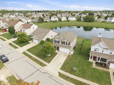 3391 Firethorn Drive, Whitestown - 46