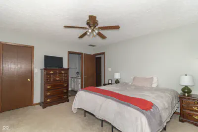 204 Creek Wood Drive, Greenfield - 11