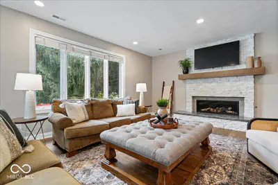 710 Tamenend Trace, Fishers - 78