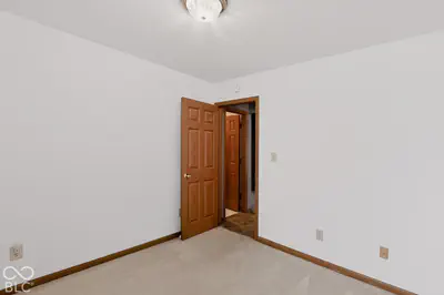 1495 Hedge Court, Greenfield - 30
