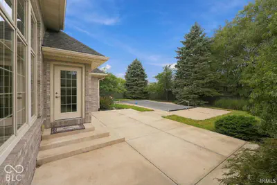 109 Jade Drive, Yorktown - 5