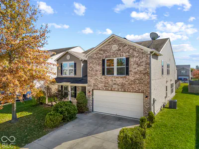 8429 Wanda Lake Drive, Camby - 36