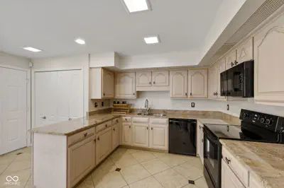 8616 Cricket Tree Lane, Indianapolis - 18