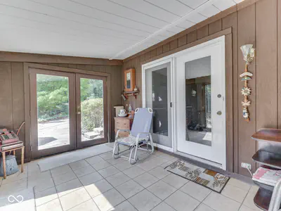 8215 Sweetwater Drive, Nineveh - 23