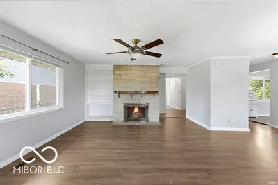 912 Warwick Drive, Muncie - 11