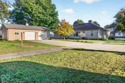 124 Main Street, Ladoga - 32
