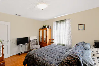9510 235th Street, Cicero - 42