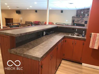 1170 W Base Road, North Vernon - 41