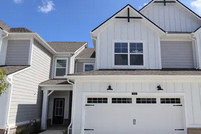 11244 Hobbsbrook Drive, Noblesville