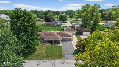 885 Broadway North Drive, Plainfield - 10