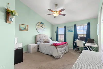 178 Straughn Lane, Westfield - 14