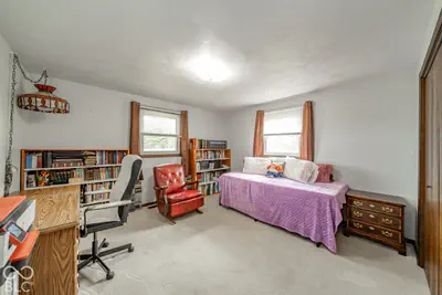 10664 S 9 W, Pendleton - 20