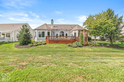 734 Hanover Close, Zionsville - 10