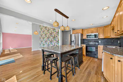 3783 North Wood Lake Drive, Columbus - 11