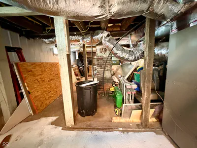 120 Washington Street, Ladoga - 49