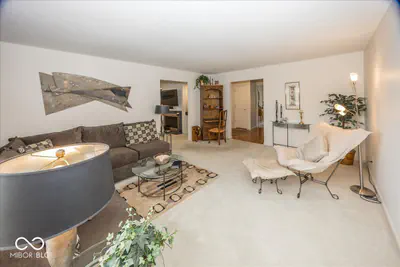 541 Hunters Drive, Carmel - 6