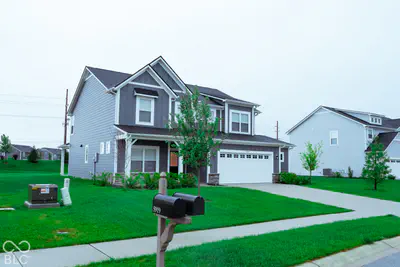5905 Fair Oak Circle, Brownsburg - 2