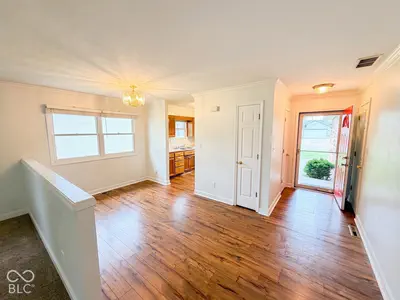 1147 Cottage Circle, Seymour - 7