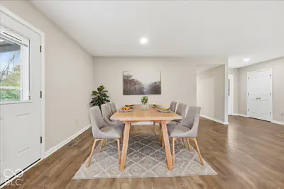 8727 800 Road, Indianapolis - 16