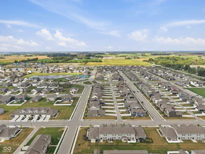 6387 Wasco Drive, Whitestown - 38
