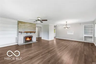 912 Warwick Drive, Muncie - 10