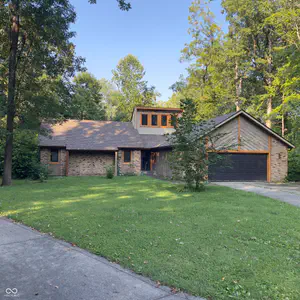 5315 Shadow Wood Court, Indianapolis